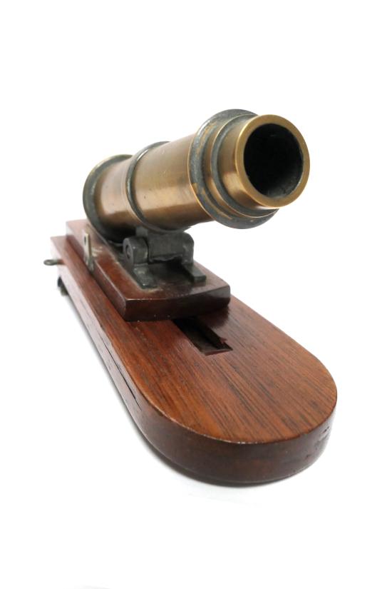 Admiralty Carronade Brass & Teak Model